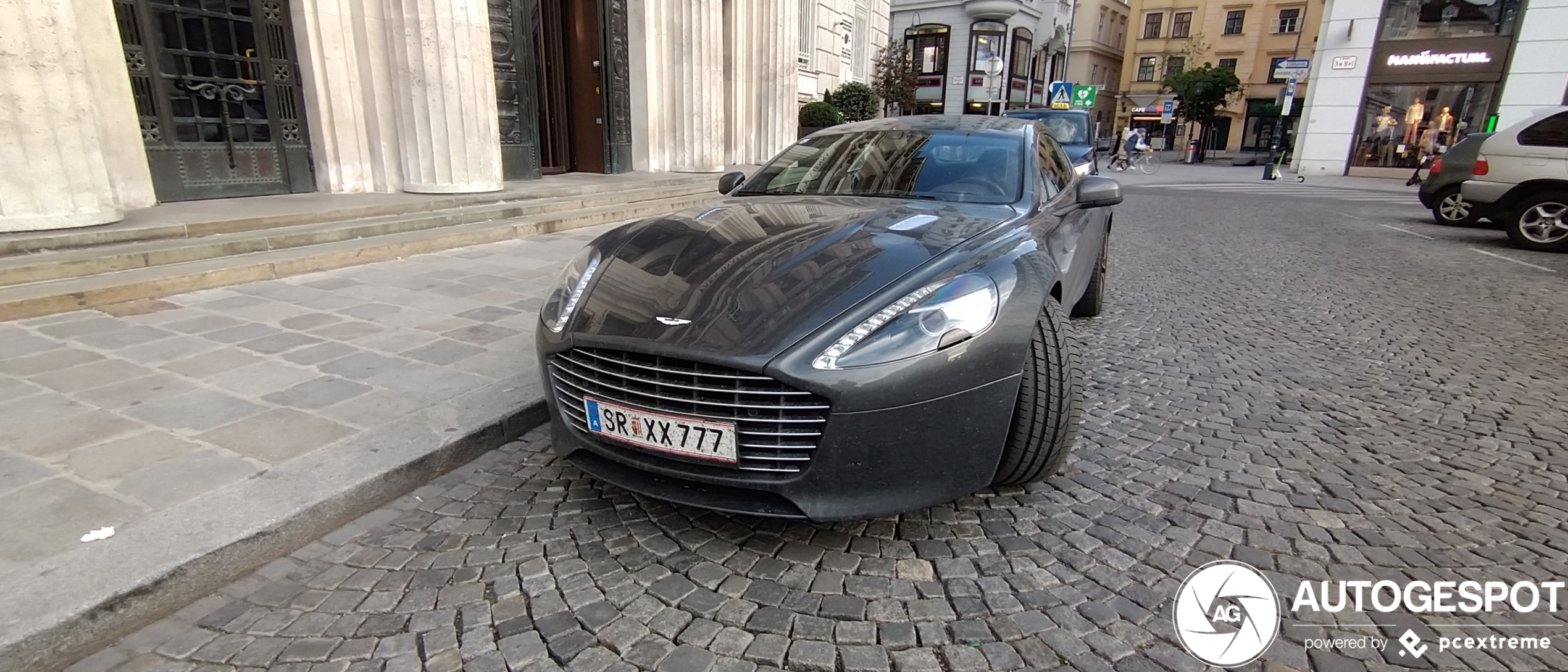 Aston Martin Rapide S