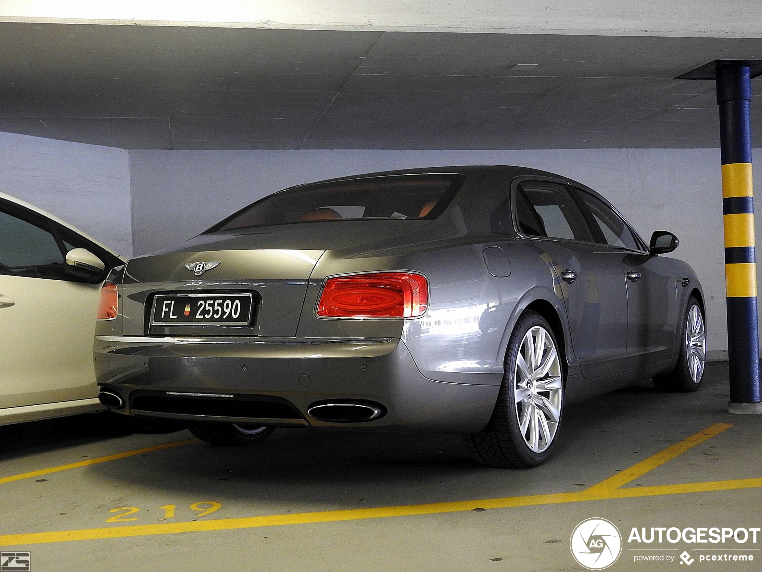 Bentley Flying Spur W12