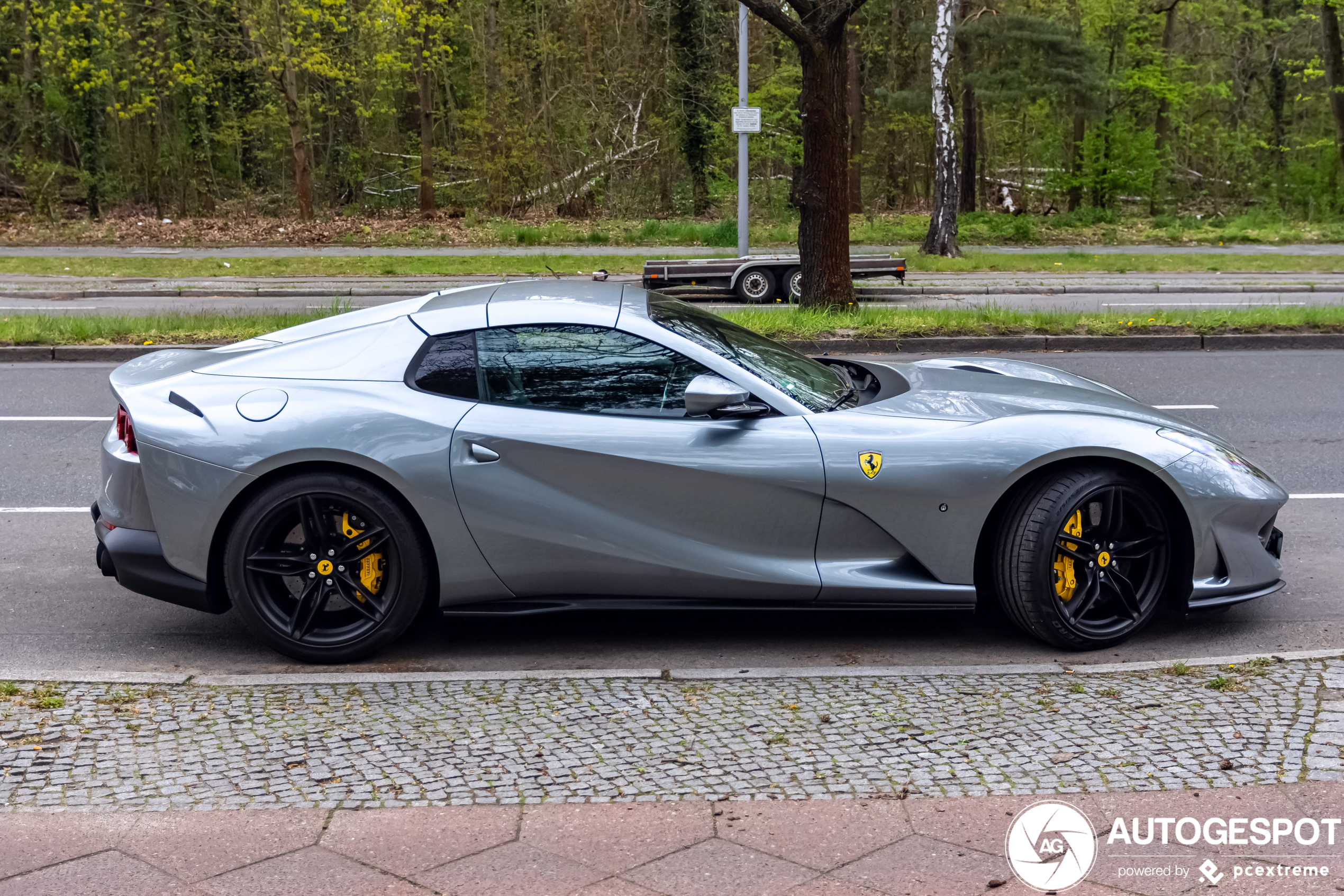 Ferrari 812 GTS