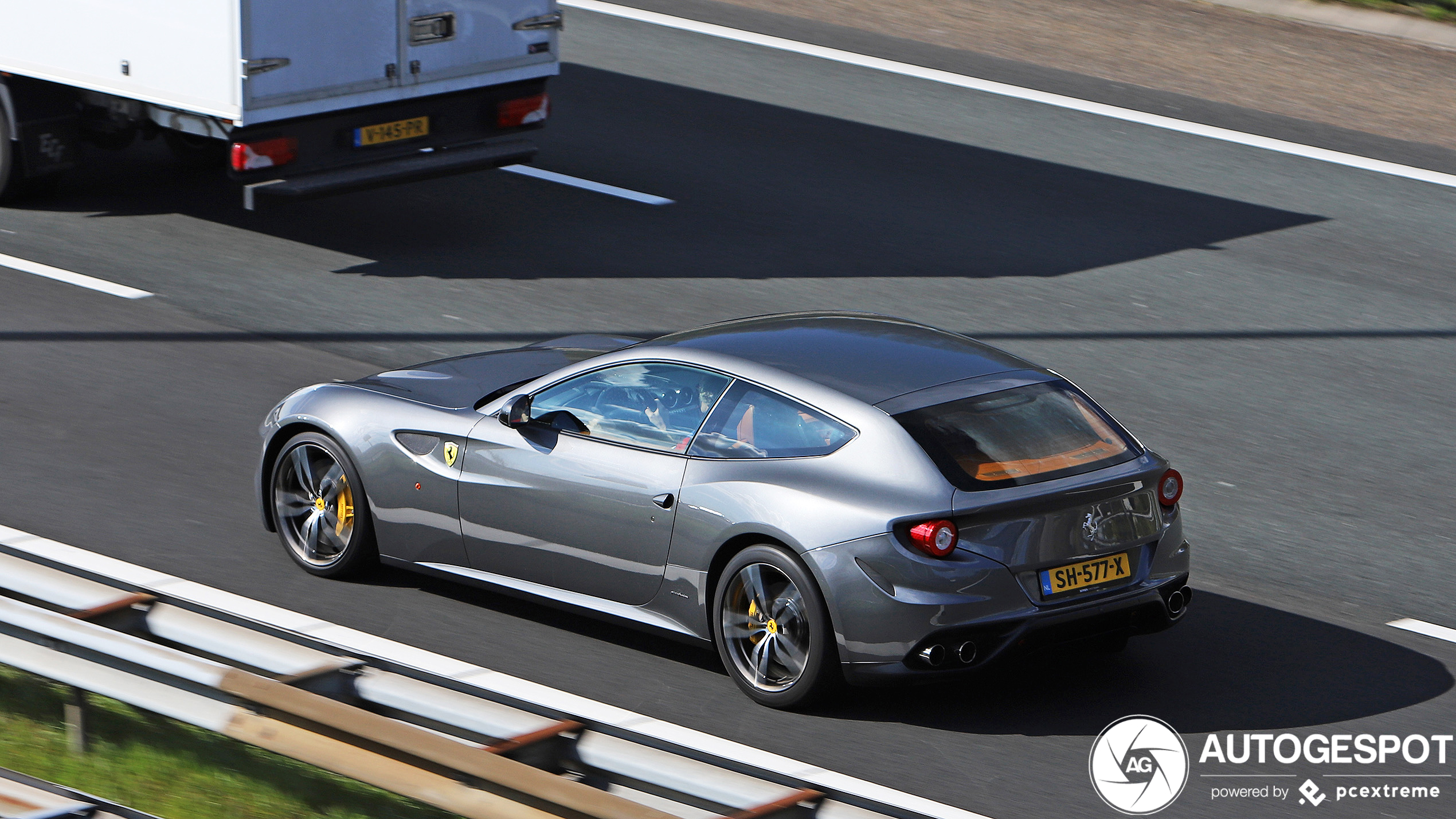 Ferrari FF