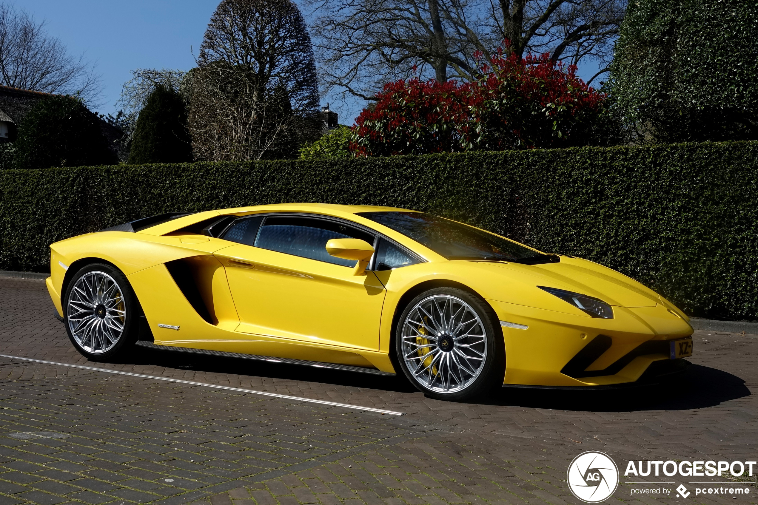 Lamborghini Aventador S LP740-4