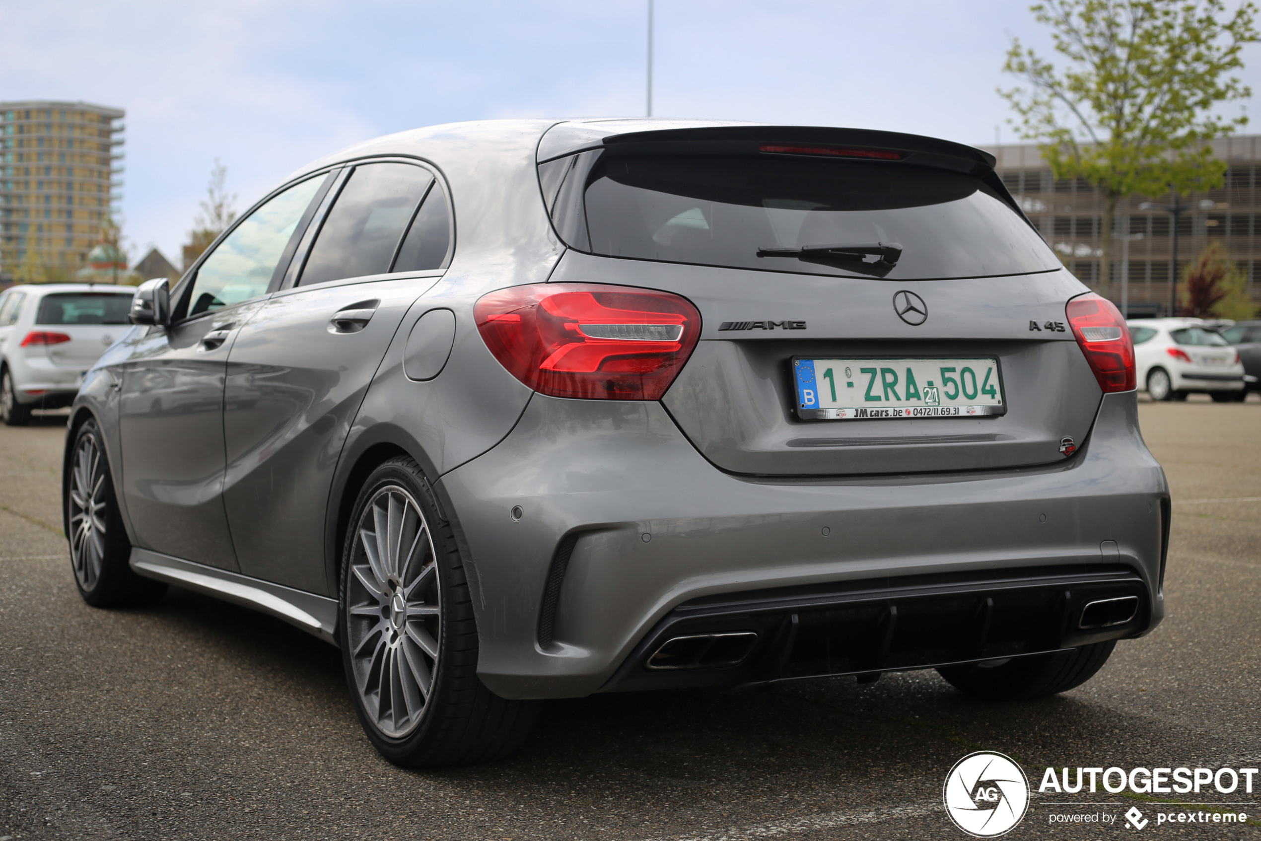 Mercedes-AMG A 45 W176 2015