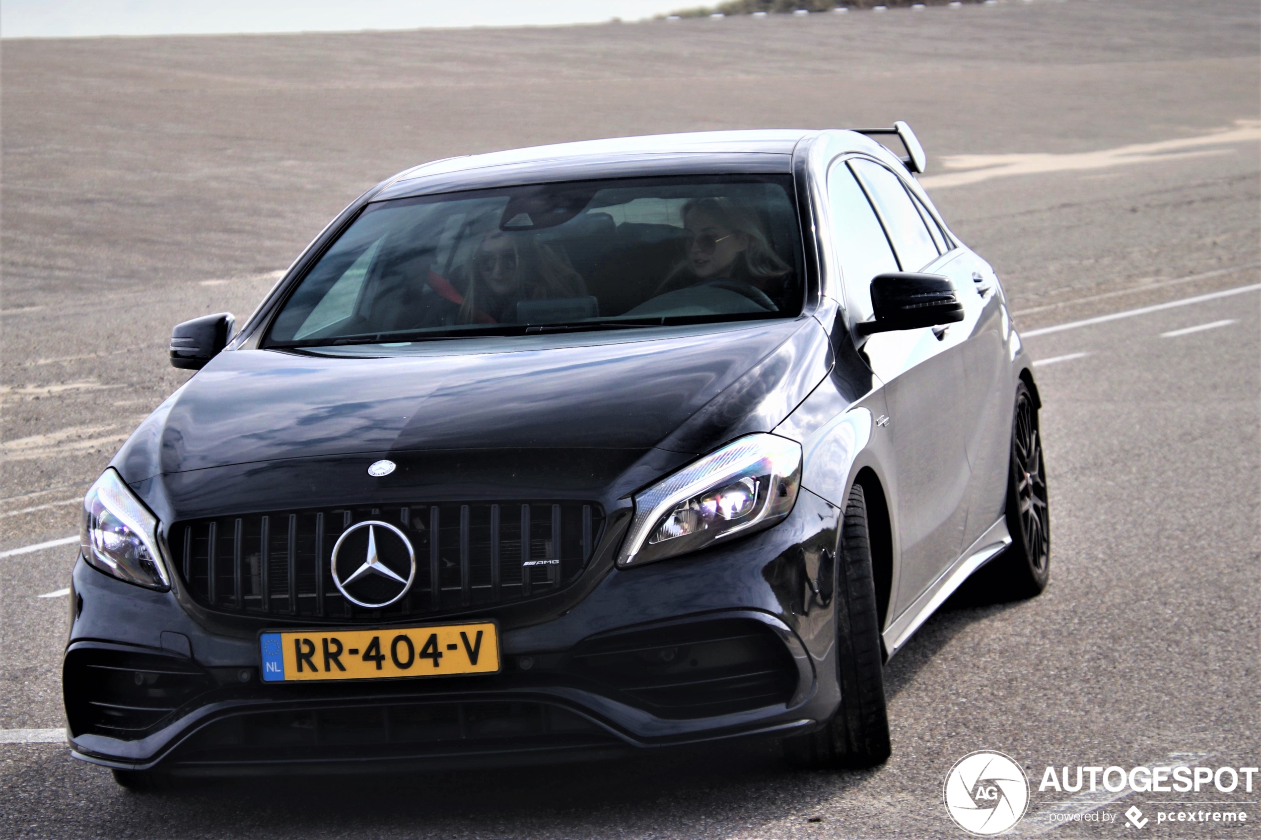 Mercedes-AMG A 45 W176 2015