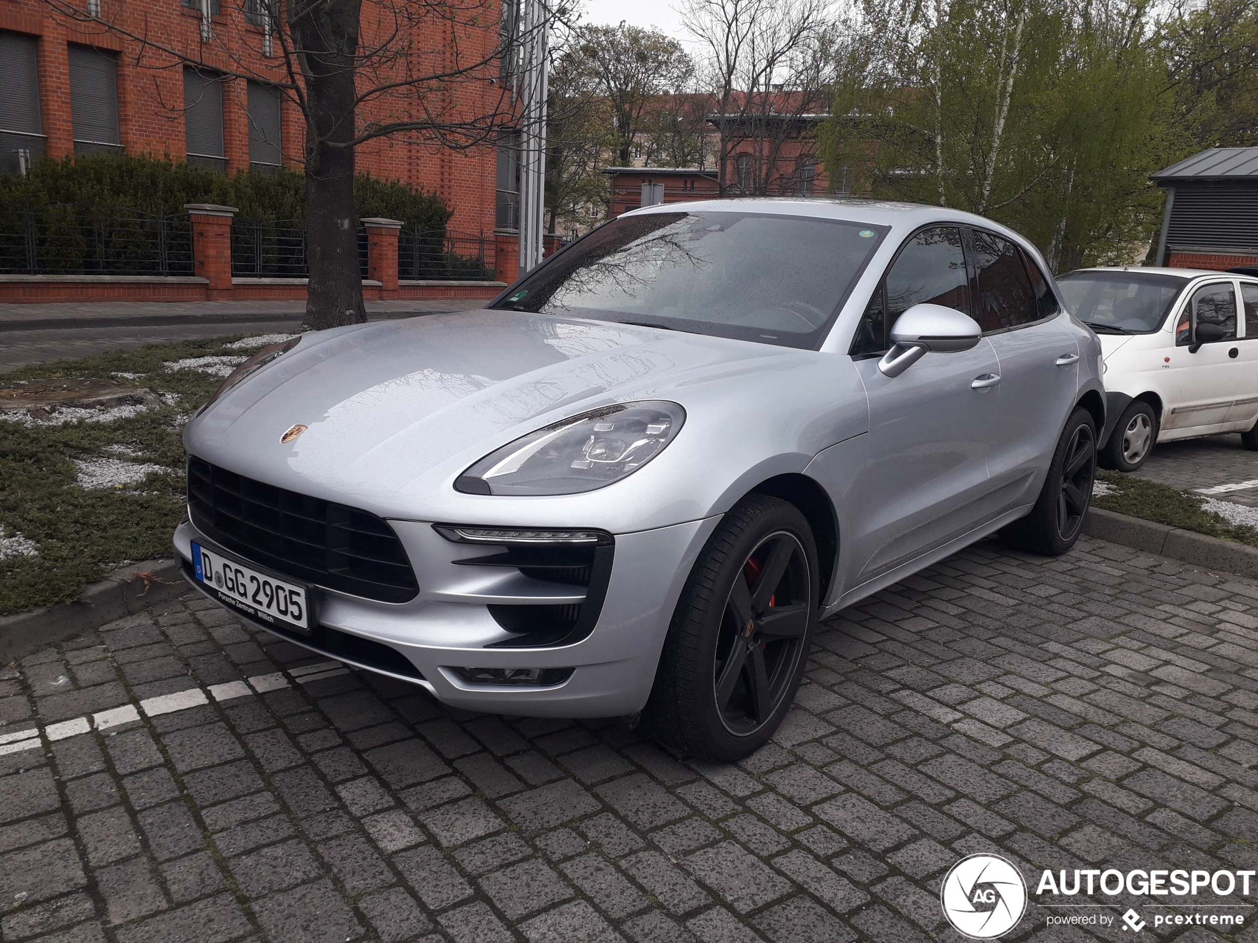 Porsche 95B Macan GTS