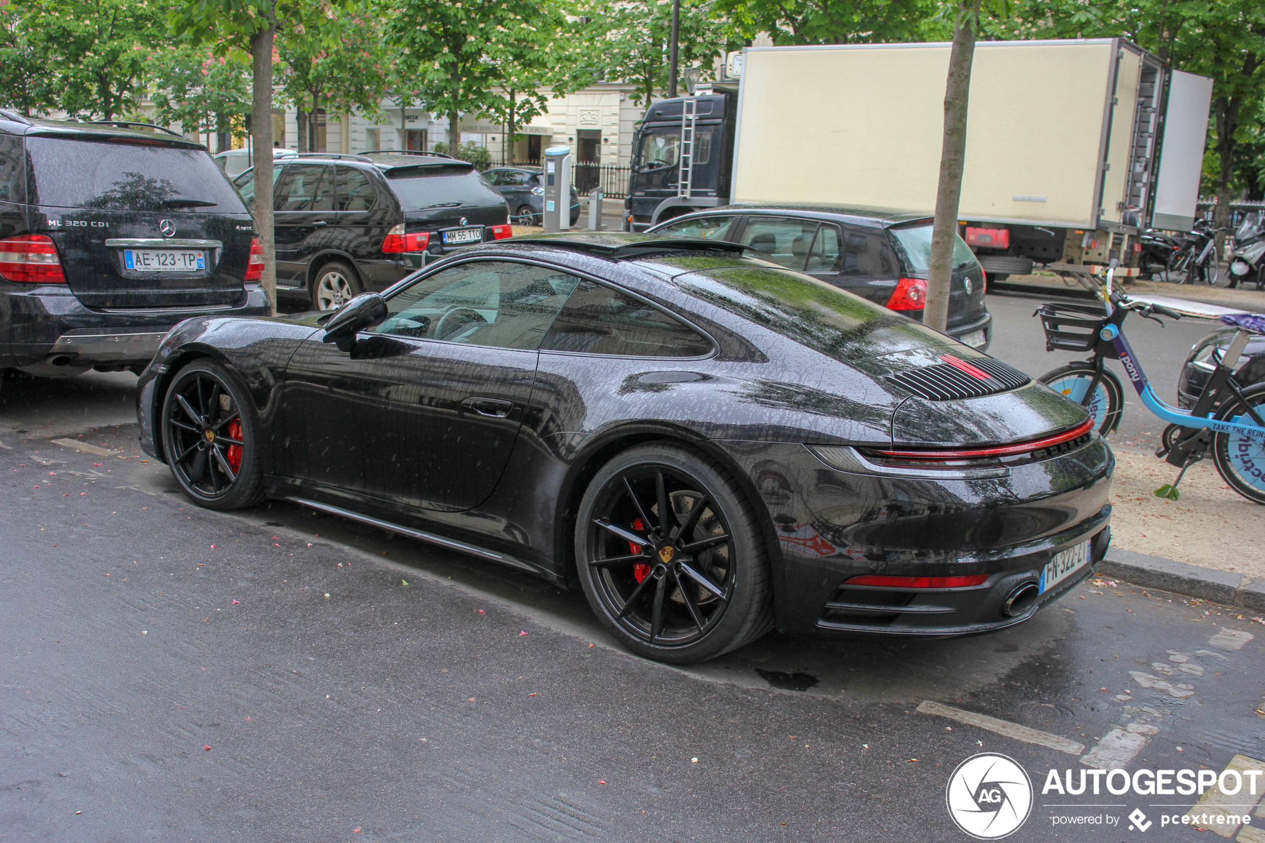 Porsche 992 Carrera 4S