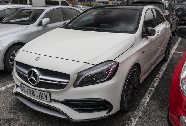 Mercedes-AMG A 45 W176 2015