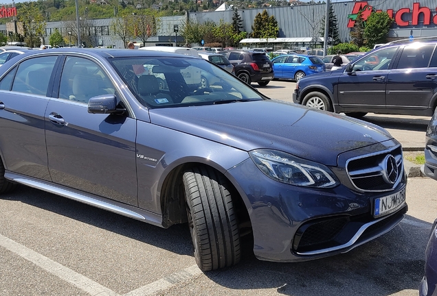 Mercedes-Benz E 63 AMG S W212