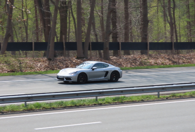 Porsche 718 Cayman S