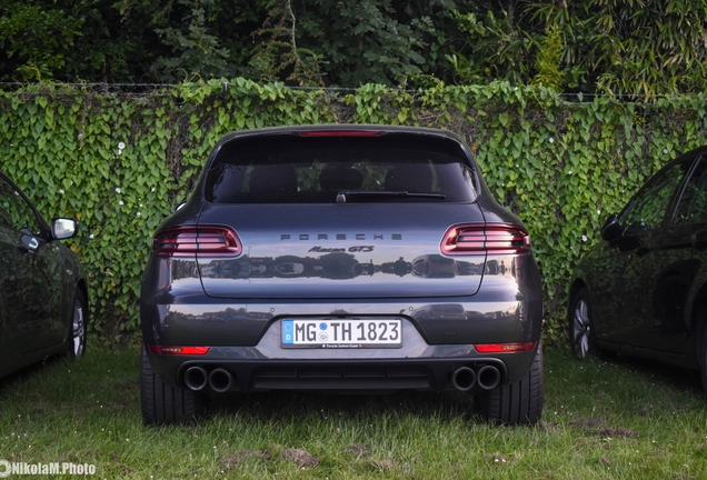 Porsche 95B Macan GTS