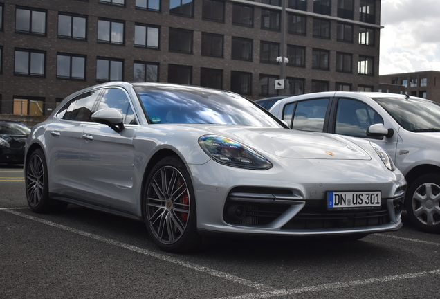 Porsche 971 Panamera Turbo Sport Turismo