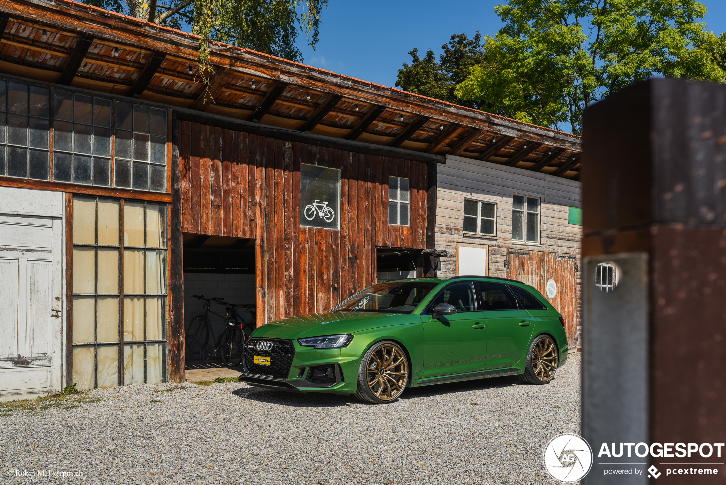 Audi RS4 Avant B9