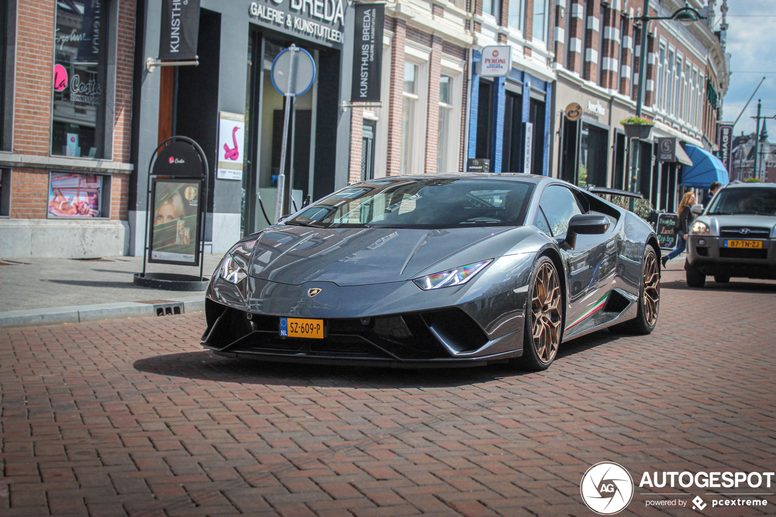 Lamborghini Huracán LP640-4 Performante