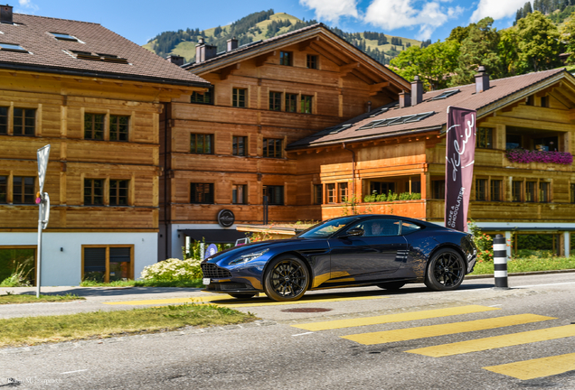 Aston Martin DB11