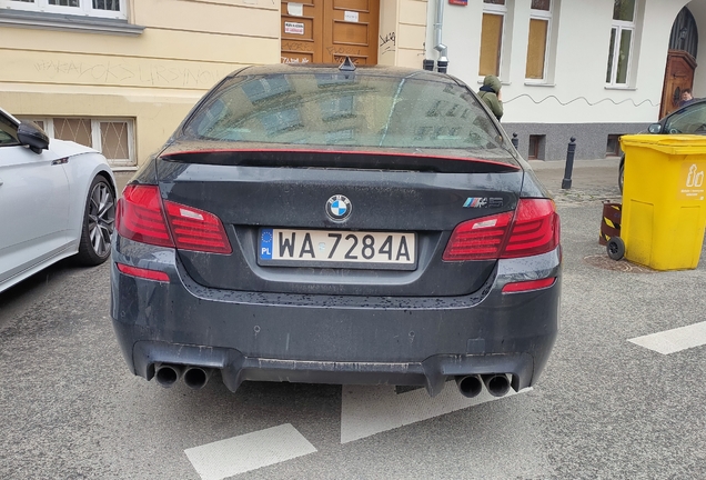 BMW M5 F10 2011