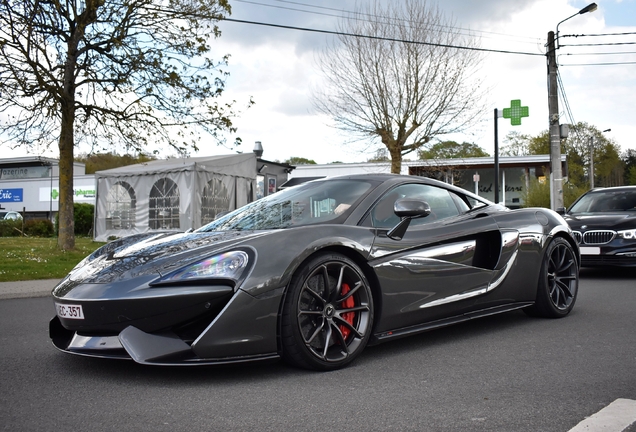 McLaren 570S