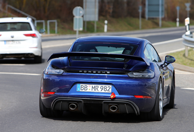 Porsche 718 Cayman GT4