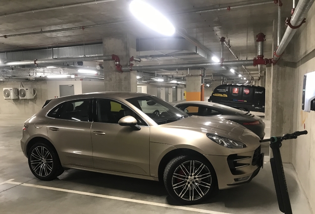 Porsche 95B Macan Turbo