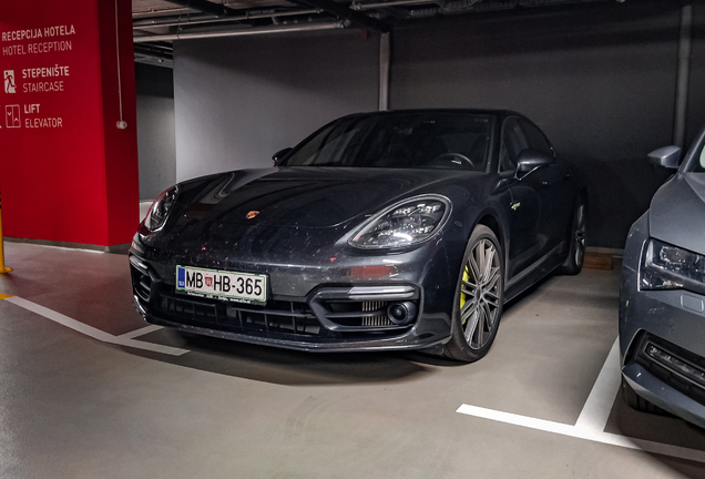 Porsche 971 Panamera Turbo S E-Hybrid