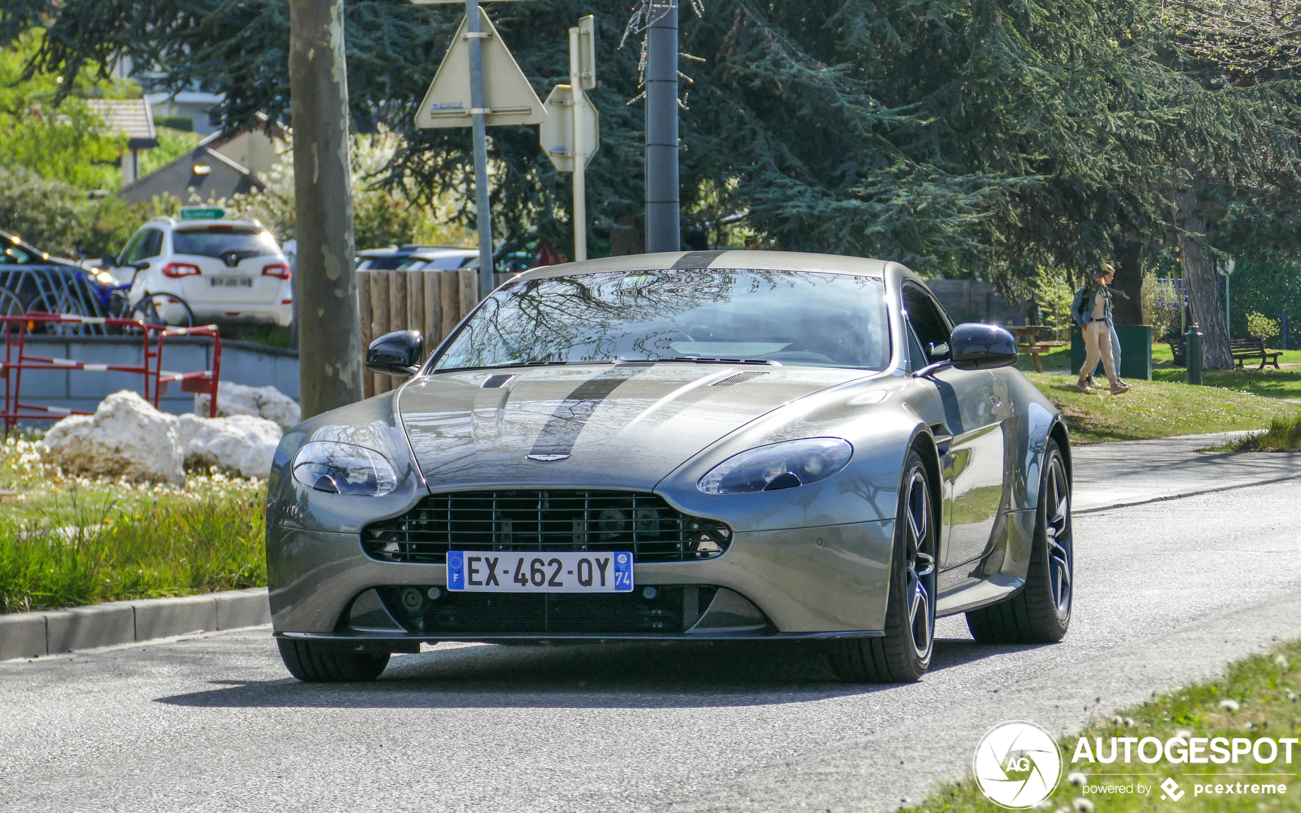 Aston Martin V8 Vantage AMR