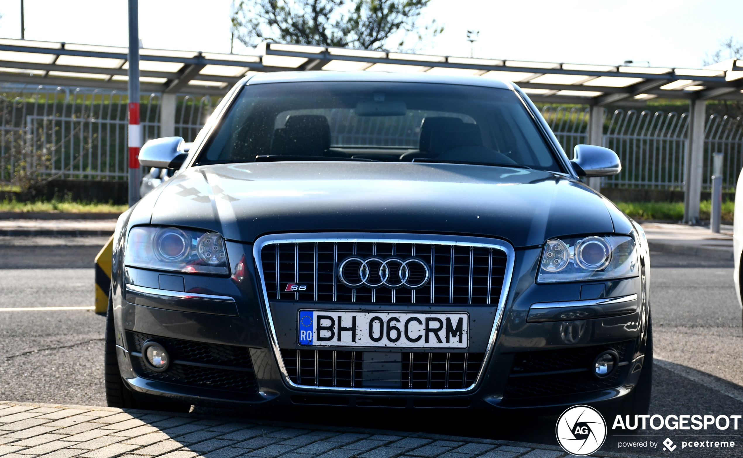 Audi S8 D3