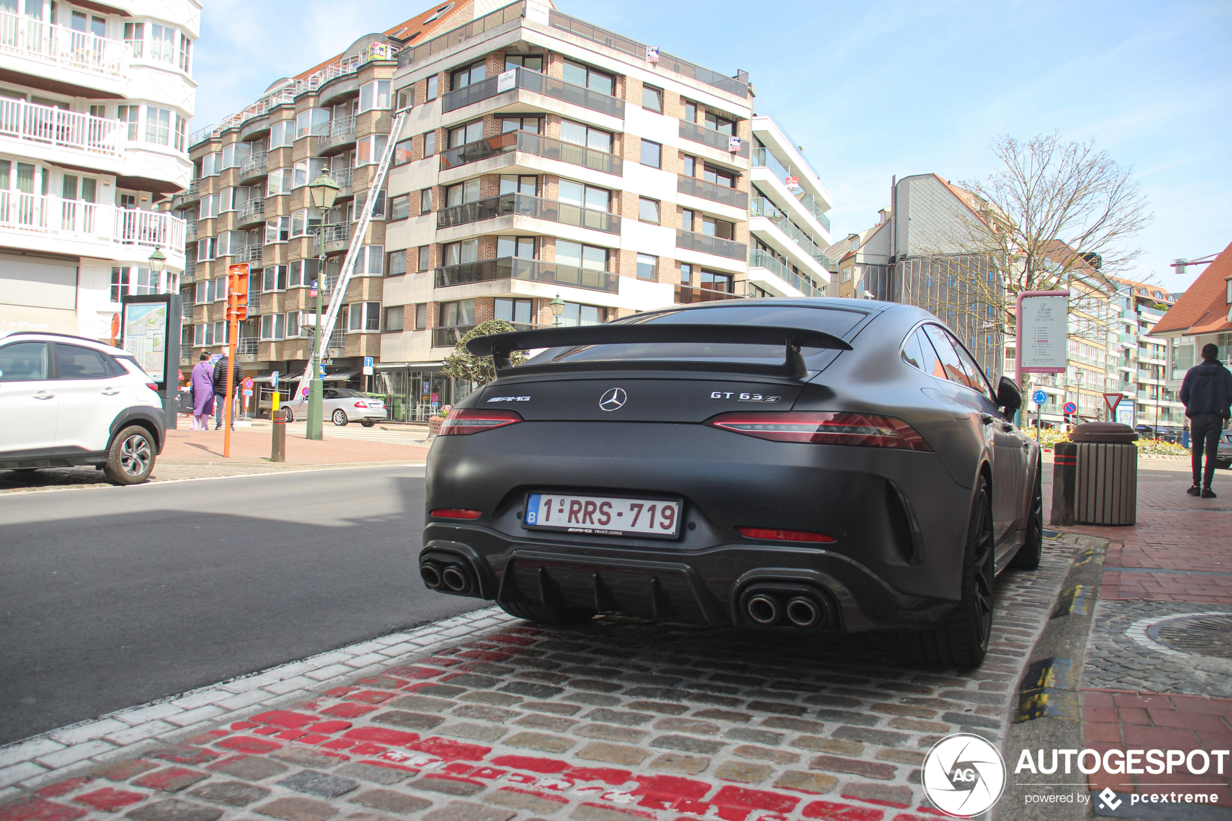 Mercedes-AMG GT 63 S X290