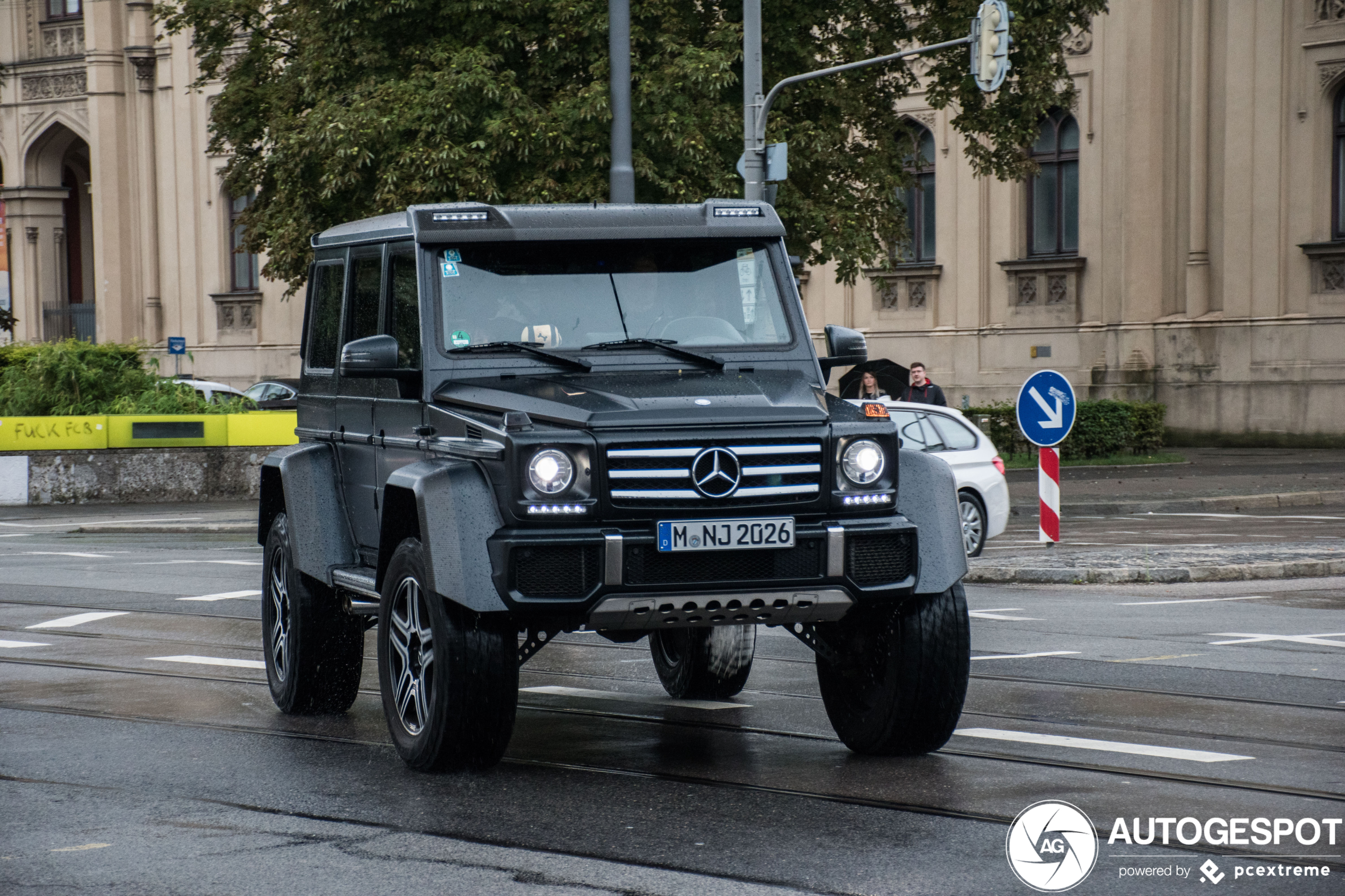 Mercedes-Benz G 500 4X4²