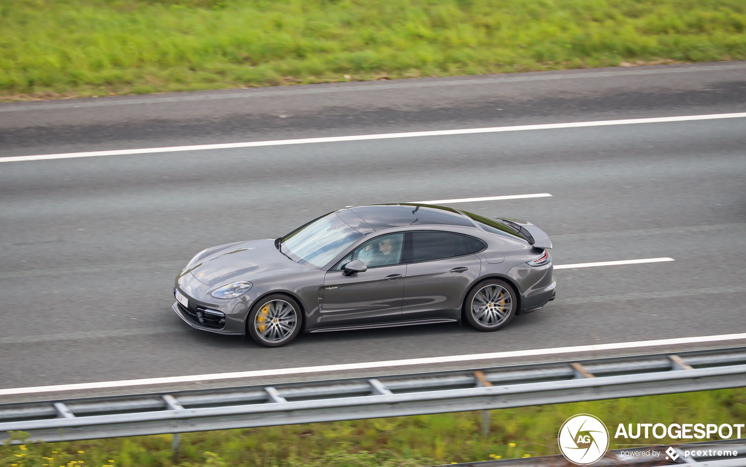 Porsche 971 Panamera Turbo S E-Hybrid