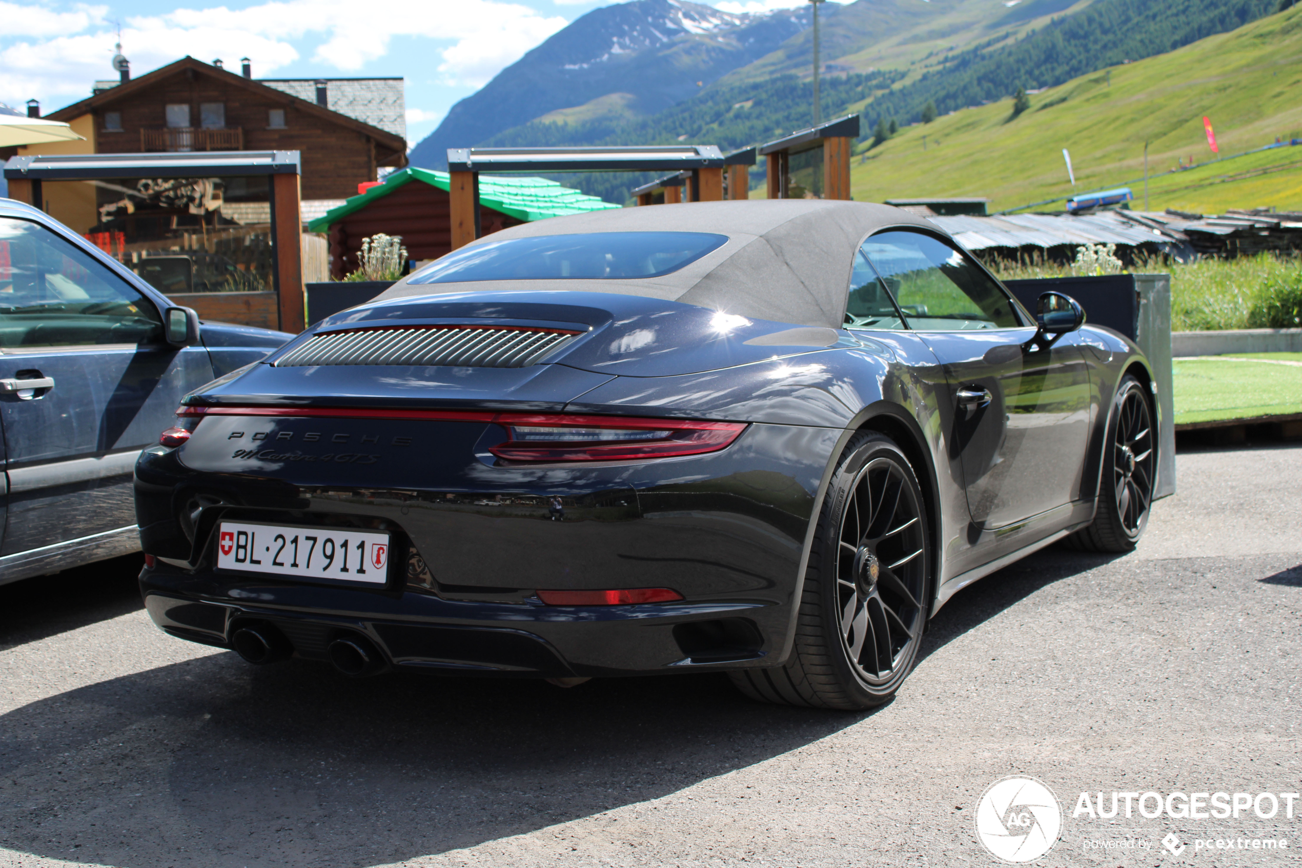 Porsche 991 Carrera 4 GTS Cabriolet MkII