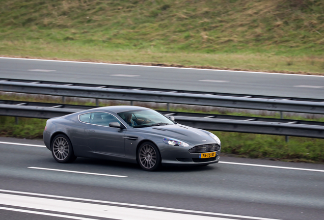 Aston Martin DB9