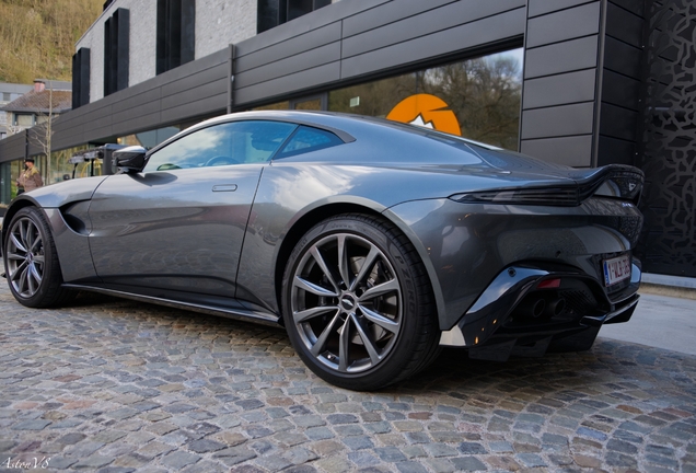 Aston Martin V8 Vantage 2018