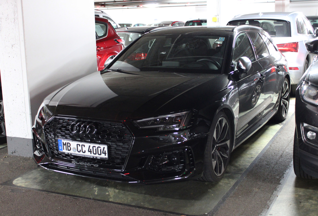 Audi RS4 Avant B9