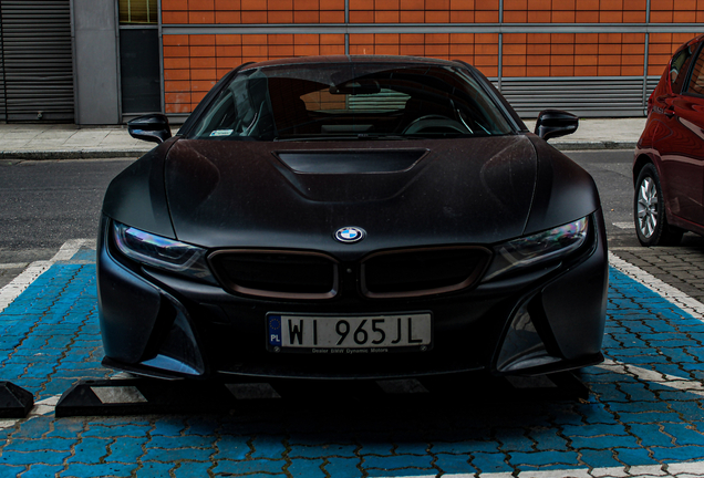 BMW i8