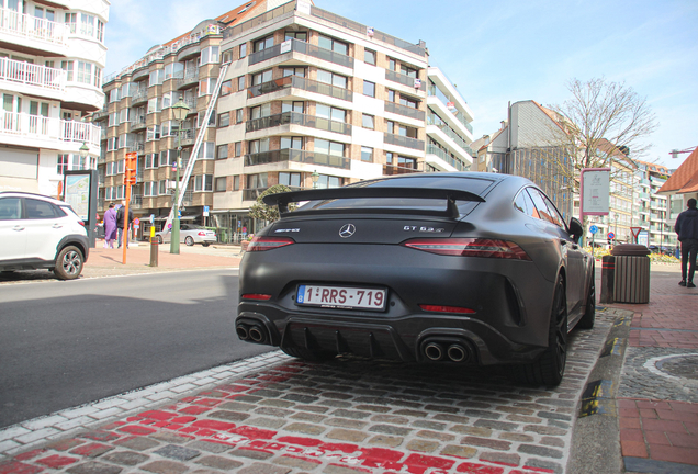 Mercedes-AMG GT 63 S X290