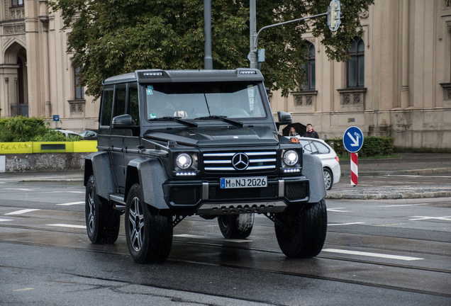 Mercedes-Benz G 500 4X4²