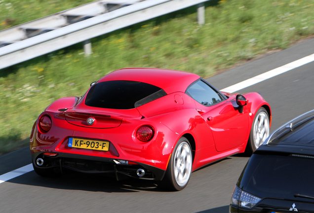 Alfa Romeo 4C Coupé