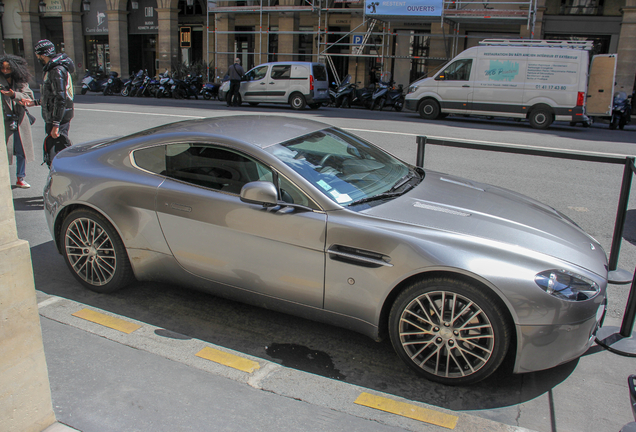 Aston Martin V8 Vantage