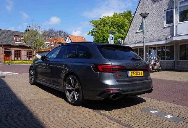 Audi RS4 Avant B9