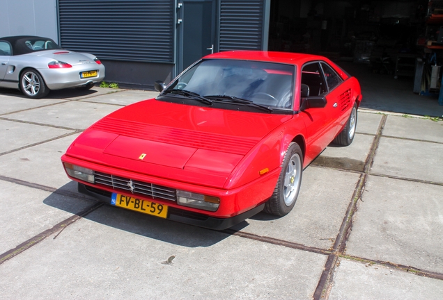 Ferrari Mondial 3.2