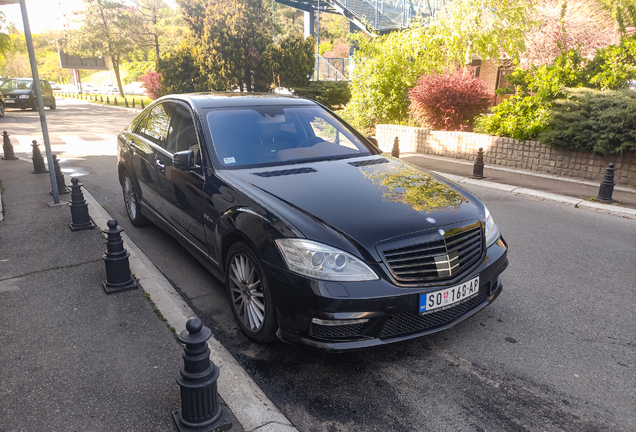 Mercedes-Benz S 63 AMG W221 2010