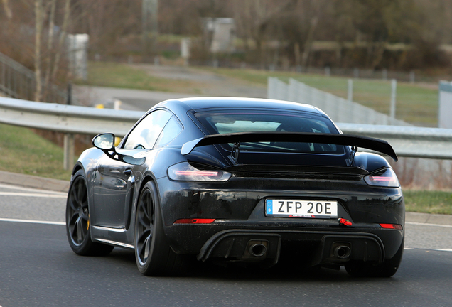 Porsche 718 Cayman GT4