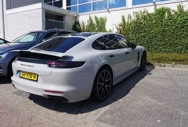 Porsche 971 Panamera Turbo S E-Hybrid