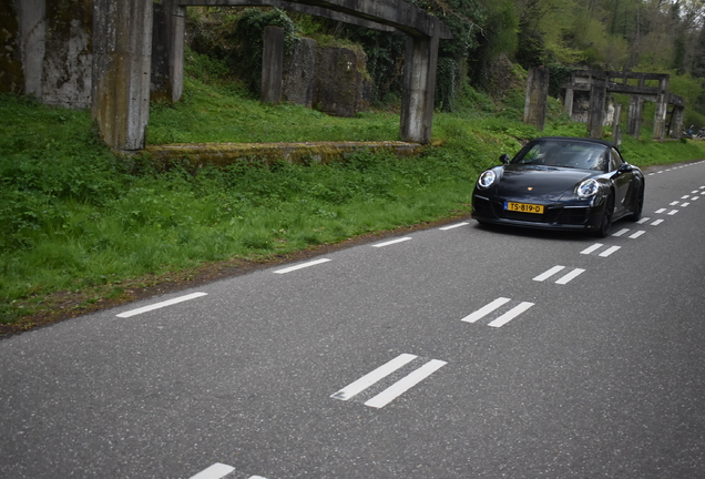 Porsche 991 Carrera 4 GTS Cabriolet MkII