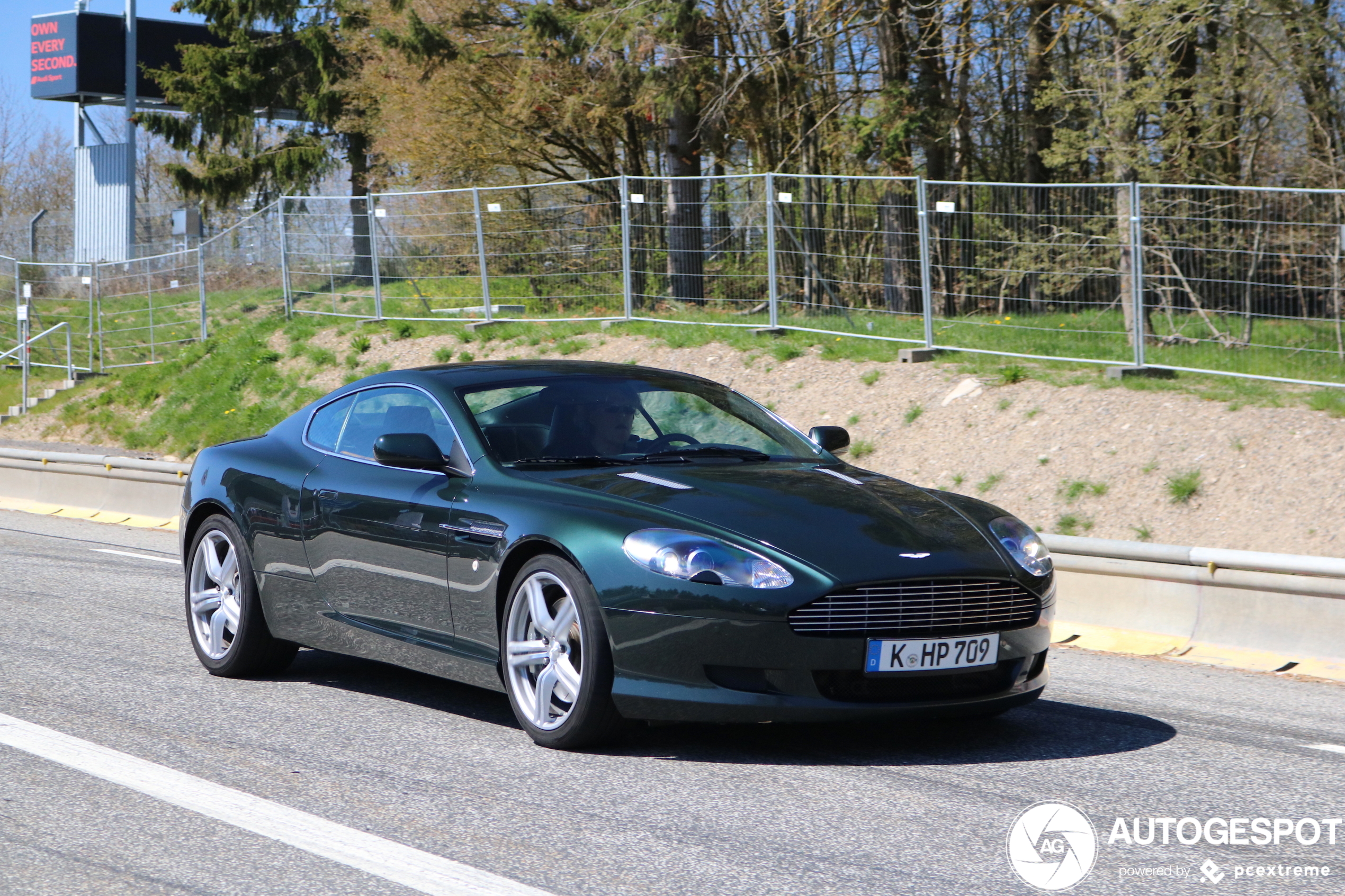 Aston Martin DB9