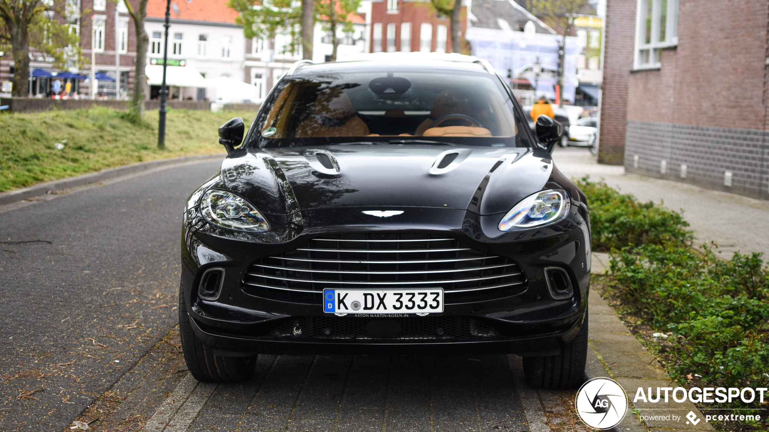 Aston Martin DBX