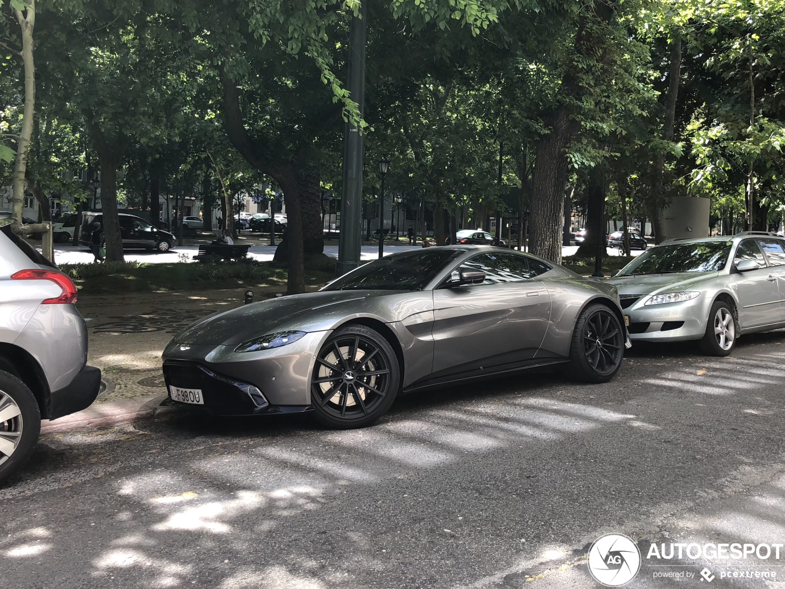 Aston Martin V8 Vantage 2018