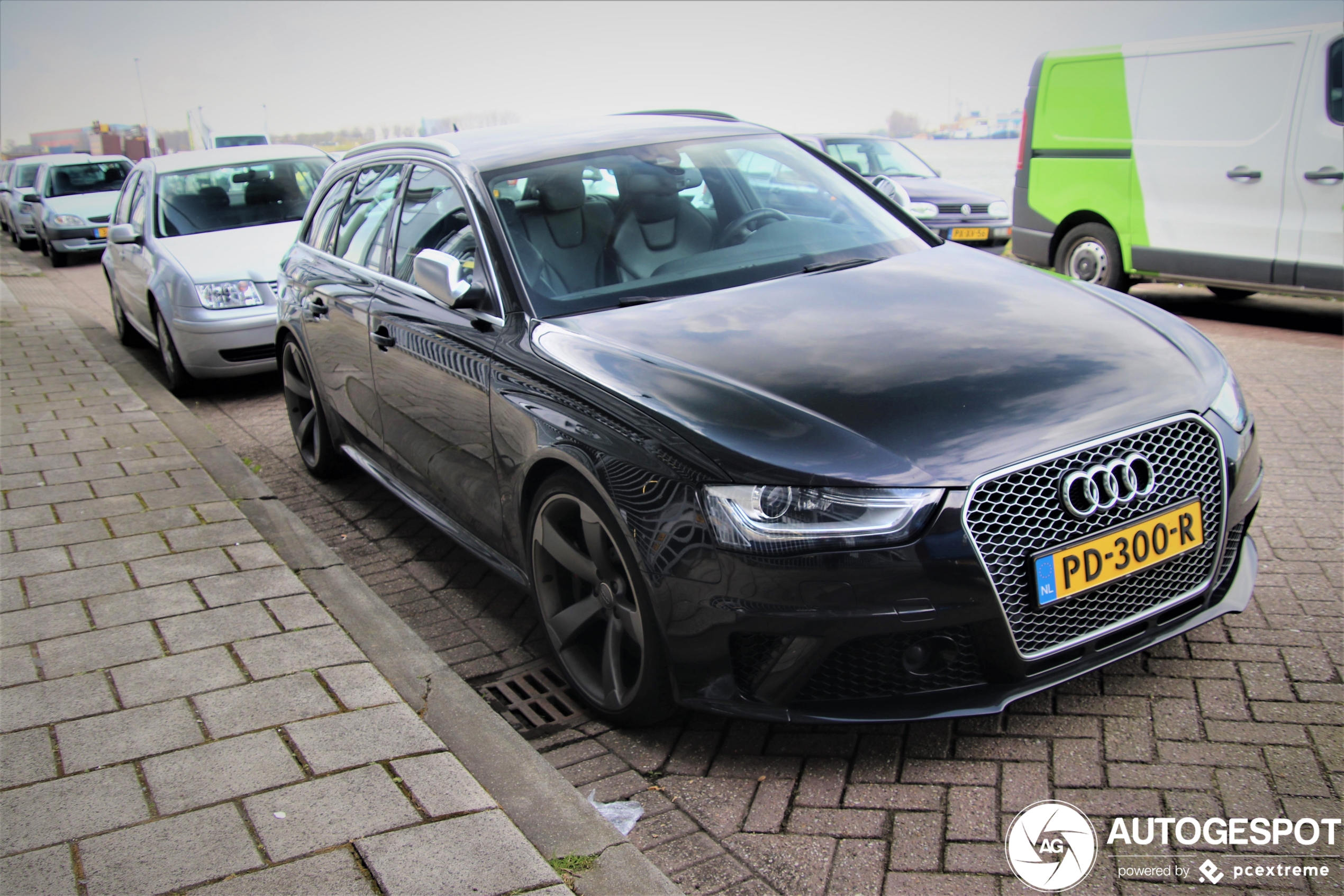 Audi RS4 Avant B8