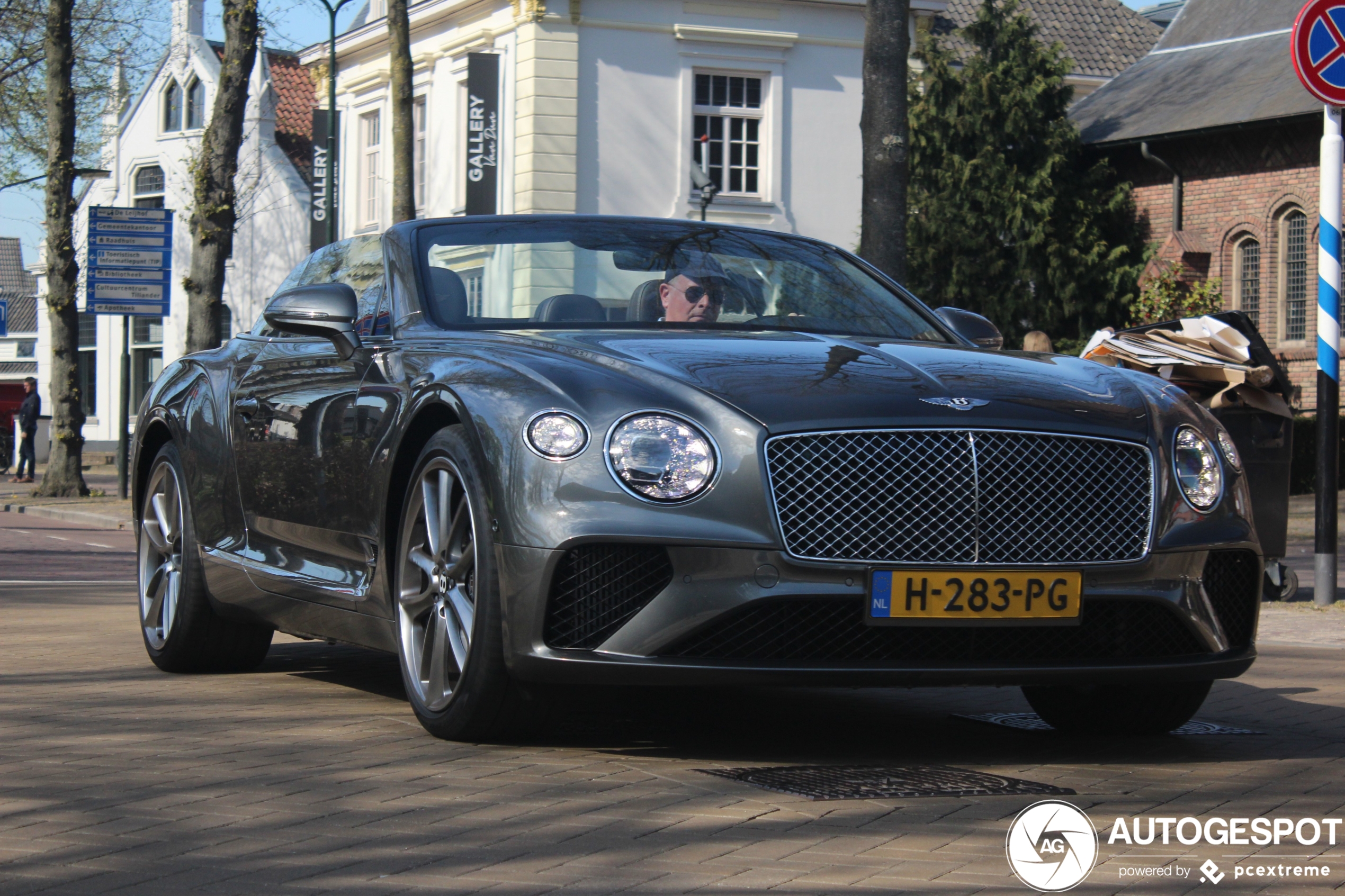 Bentley Continental GTC V8 2020