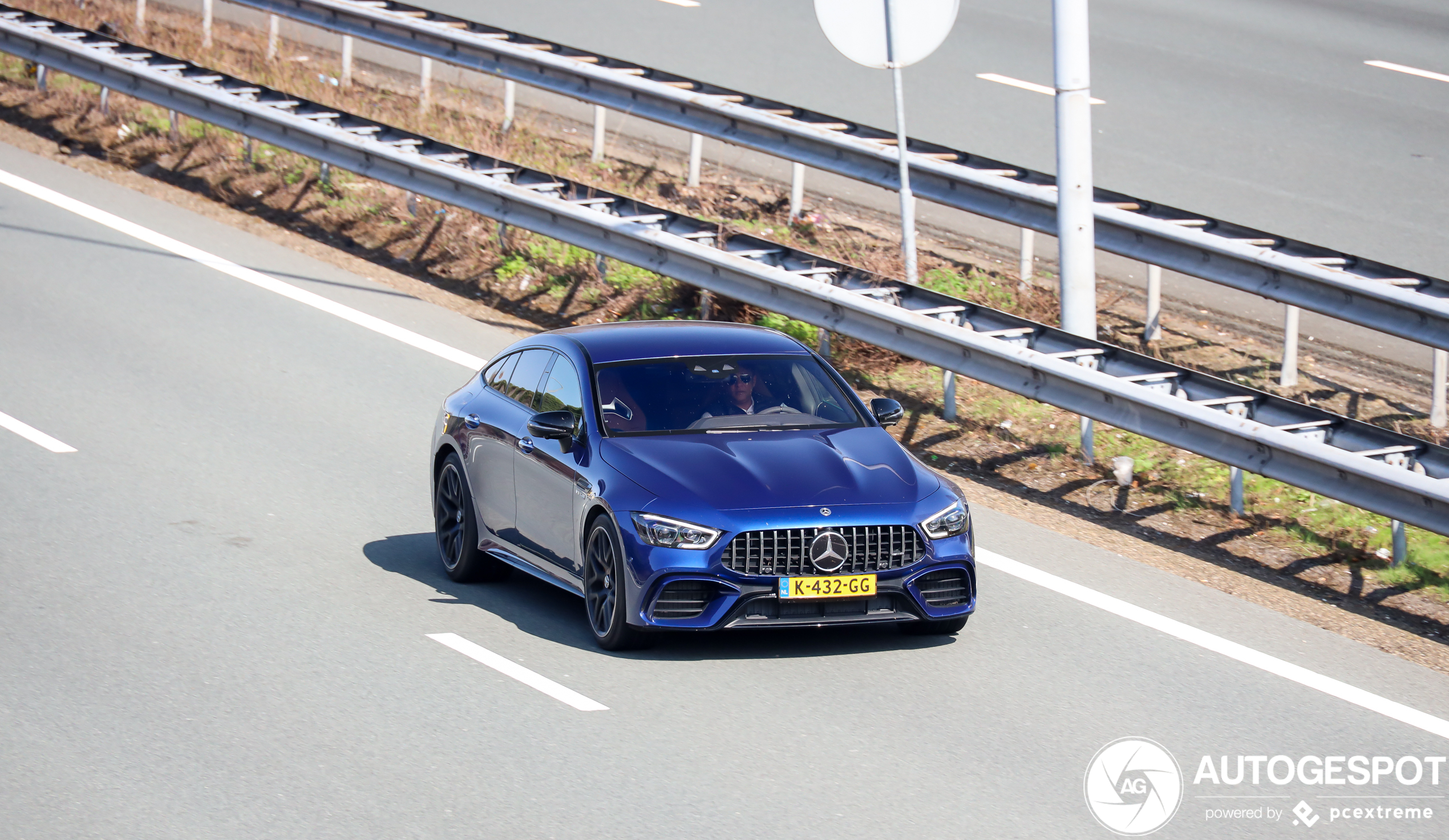 Mercedes-AMG GT 63 S X290