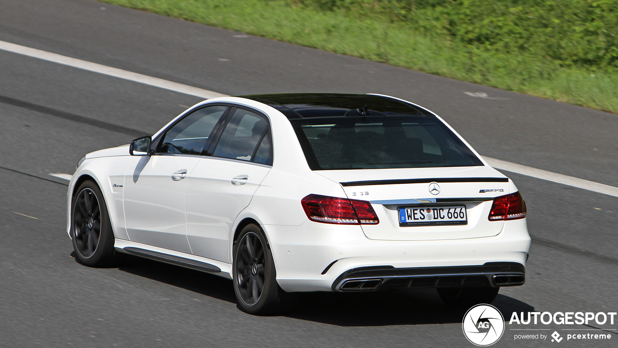 Mercedes-Benz E 63 AMG S W212