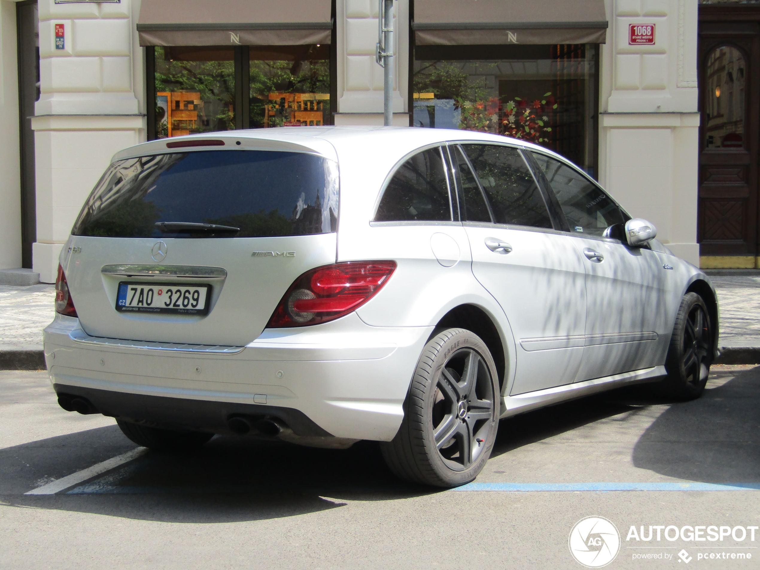Merc R 63 Mercedes-Benz R 63 AMG - 08 May 2021 - Autogespot